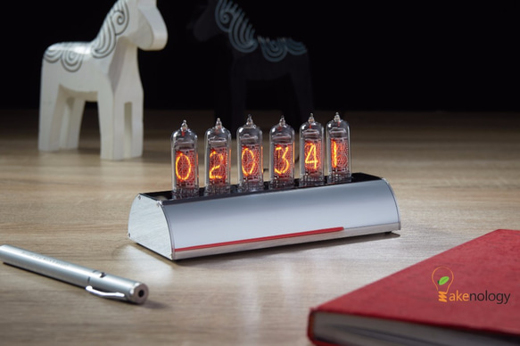 圓時 真空管時鐘 - 閃耀銀 [Makenology 製學] Loft 工業風 Nixie Tube Clock 第2張的照片