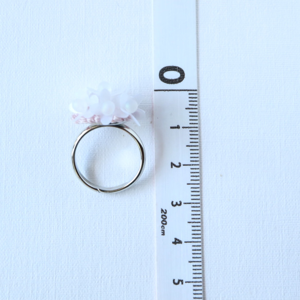 シルクレースとスパンコールの指輪（桜） 6枚目の画像