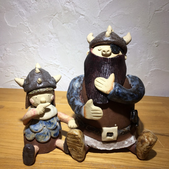 【新作】ビッケ　小さなバイキング　五月人形（端午の節句）　こどもの日　兜　陶器 1枚目の画像