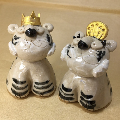 残り1点】ホワイトタイガーの置き物(ペア） 陶器 トラ 寅 2022