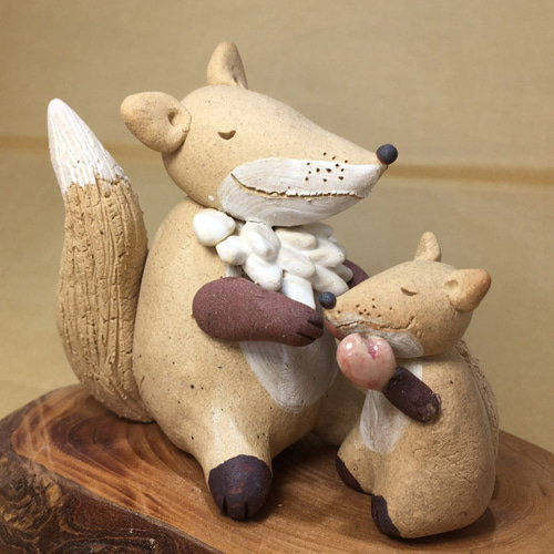 絵本の世界③】キツネ 陶器 きつね 狐 小狐 手袋 その他置物 TARACO