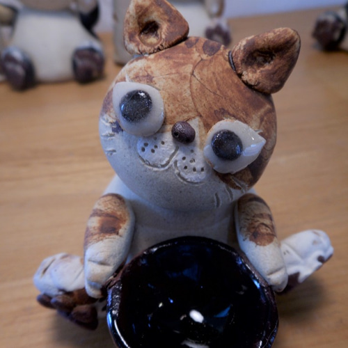福招きsale中】マンチカンのお香立て ネコ 猫 ねこ 陶器
