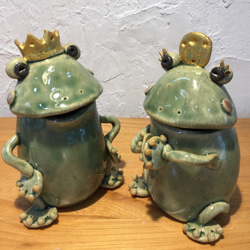 【再販】カエルの王様＆お姫様　陶器　蛙　かえる　カエル　 1枚目の画像