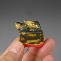 陶の印章　（仏像の座像印です。緑がかった青銅色の色合いと亀の鈕が特徴となります） 3枚目の画像