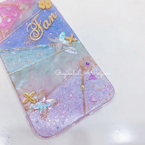 アテッサ新作モデル 名入れ♡キラキラシェルフラワー✨淡いカラー✨フレーク入り スマホアクセサリー
