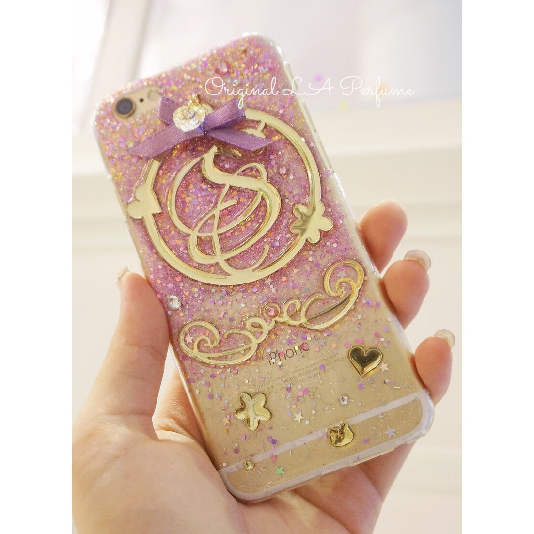 イニシャル入れ♡キラキラ天然シェル✨ラメ✨ハートチャームグリーン♡iPhone イニシャル入れ♡キラキラ天然シェル✨ラメ✨ハートチャーム