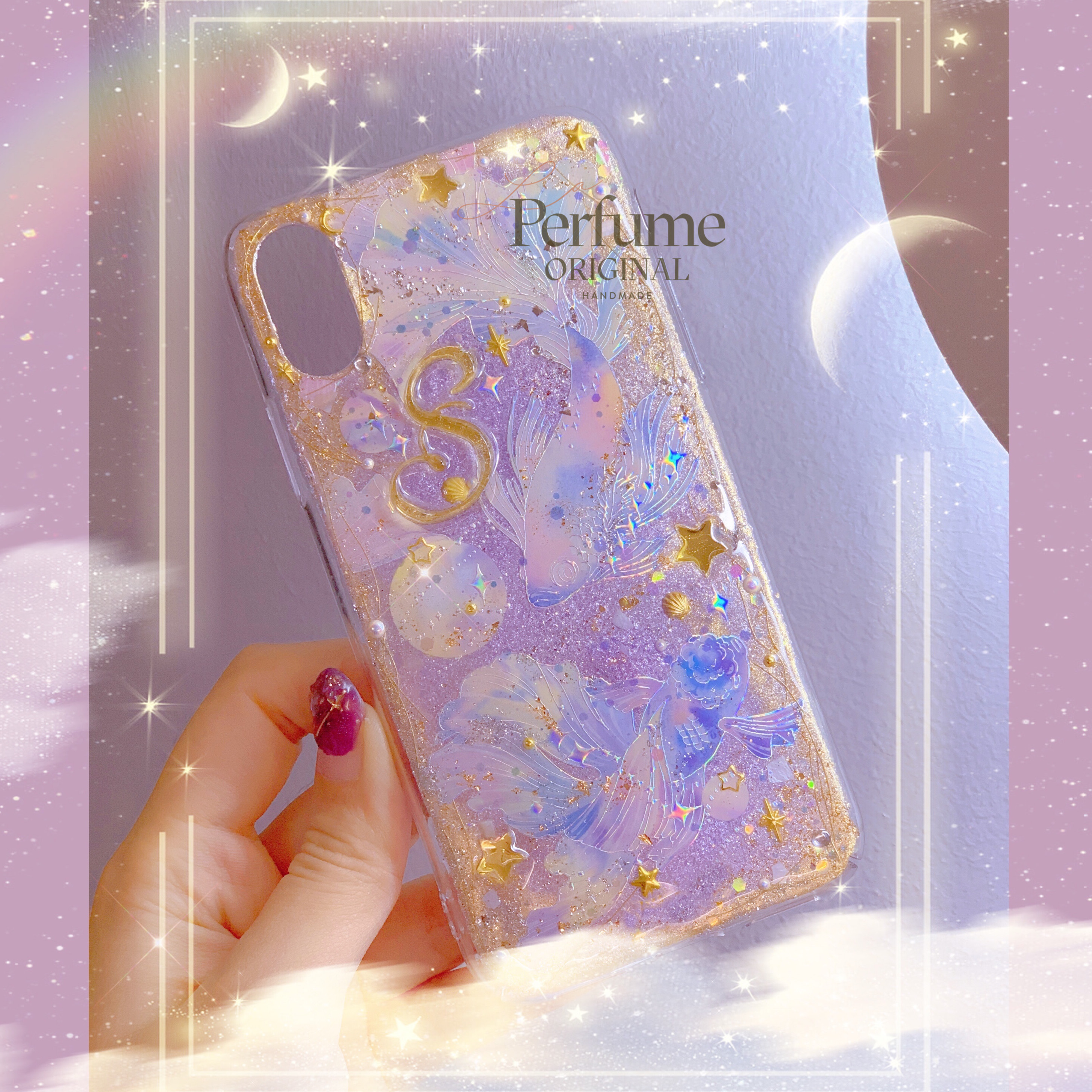 キラキラ✨イニシャル 花柄✨ゴージャス 金魚⭐️名入れ♡シェル iPhoneケース