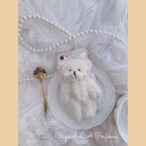 ハンドメイド♡オーダーメイド くまのぬいぐるみスマホケース✨ふわふわ♡ホワイト ふわふわ♡くまのぬいぐるみスマホケース✨ハンドメイド オーダー