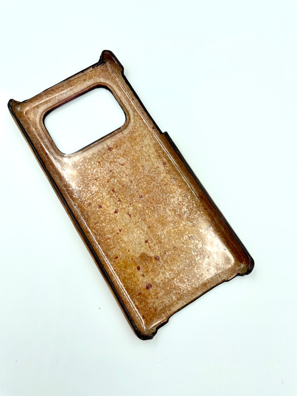 （オーダー制作）独特な色合いに手染めしたスマホバックカバーケース 2枚目の画像