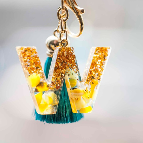 ☆UVレジン☆イニシャルキーホルダー【W】 / アルファベット