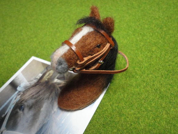 羊毛フェルト】鹿毛の馬のマグネット マグネット 手作り工房ゆめ厩舎
