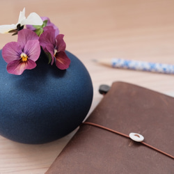 drop#3 lapis (porcelain bud vase) 第4張的照片