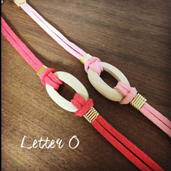 Suede Bracelet【Letter O】2カラー 1枚目の画像