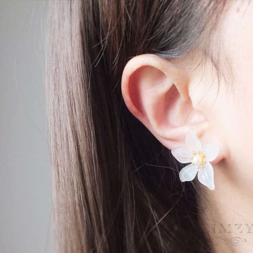 スケルトンフラワー ピアス ピアス（スタッド・一粒） LIMZY