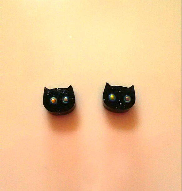 小さな黒猫ピアス(イヤリング)値下げしました☆ 2枚目の画像