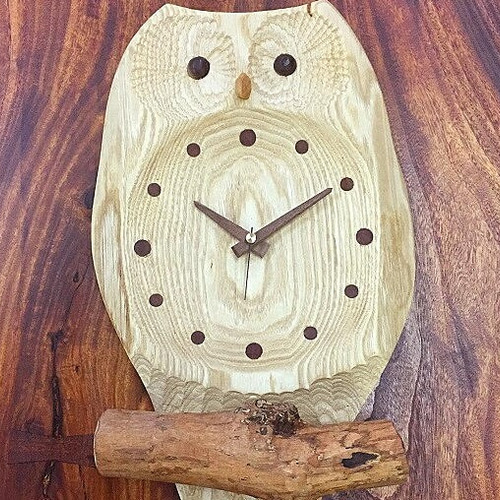 ねむの木掛け時計