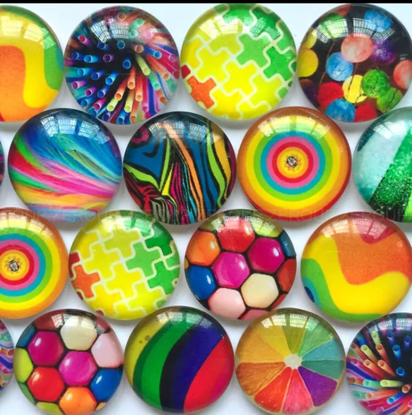 虹 レインボー ガラスカボション 12㎜ 20個 1枚目の画像