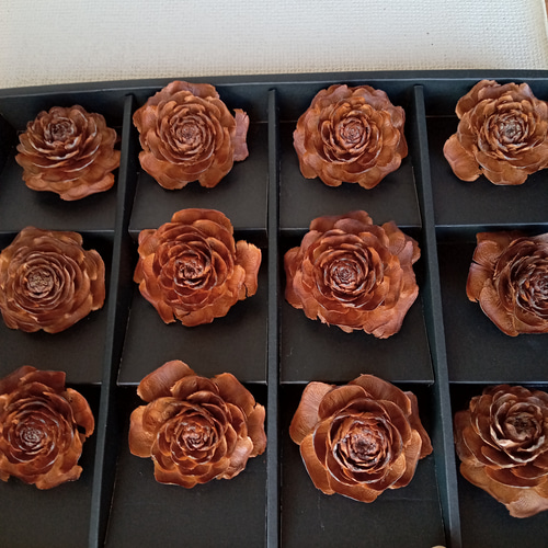 綺麗なシダーローズニス仕上げ 12個 その他素材 花結び 通販 12678286