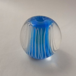 ひだ紋球・青・ガラス製・とんぼ玉 3枚目の画像