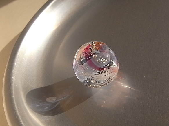 くらげ球・ラベンダー・ミニ・ガラス製・とんぼ玉 4枚目の画像