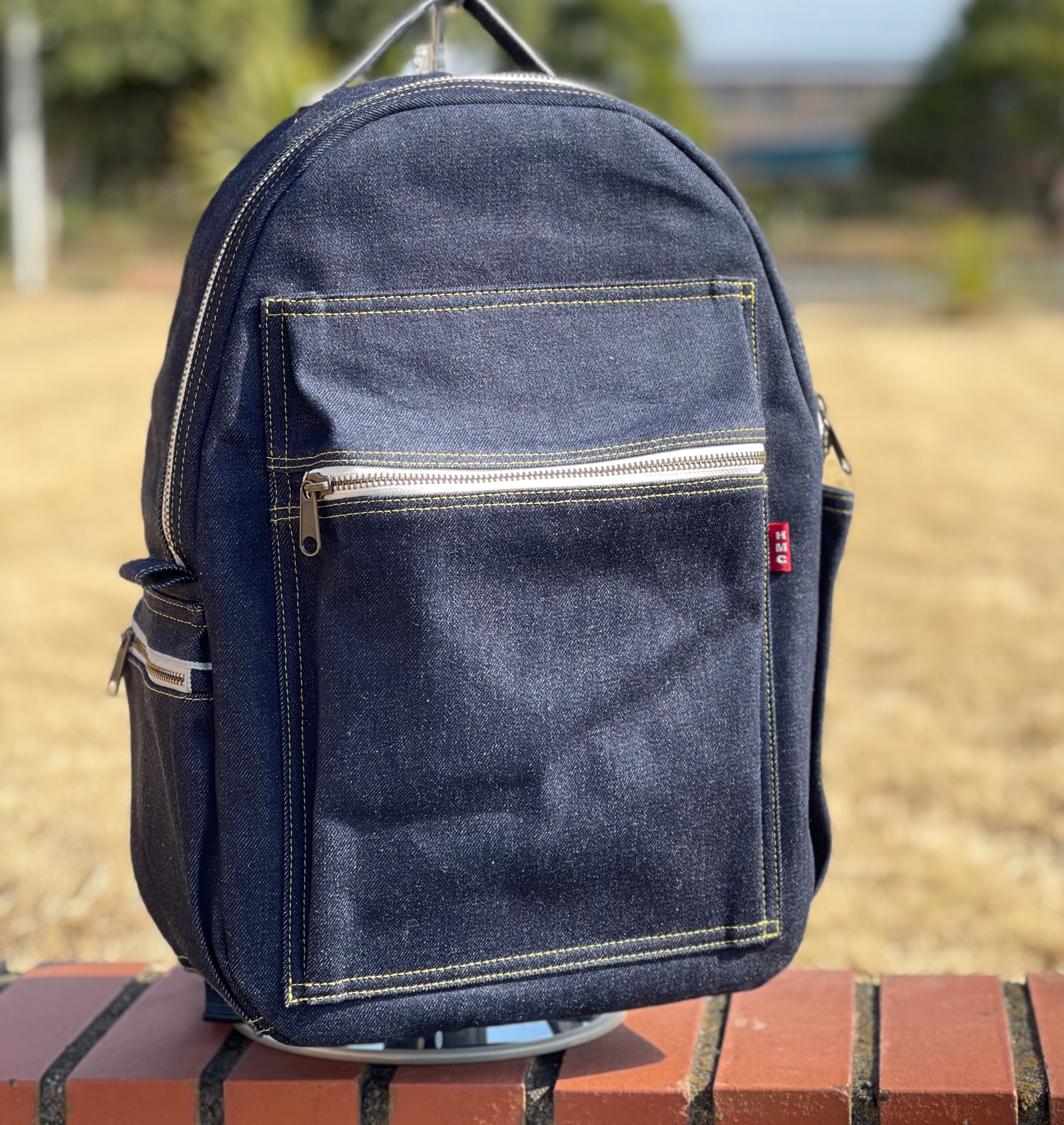 バッグパック　Mサイズ