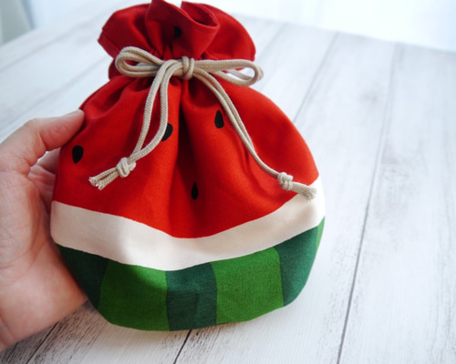 専用出品　スイカの巾着袋から2個　ハンドメイド　ロラライハリス 専用出品 スイカの巾着袋から2個 ハンドメイド ロラライハリス