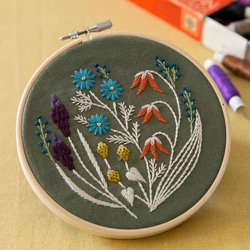 刺しゅうキット 　野花の刺繍フレーム 2枚目の画像