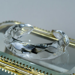 ガラス バングル “ice” Slim  (SS、S、Mサイズ)～溶けない氷シリーズ～ 4枚目の画像