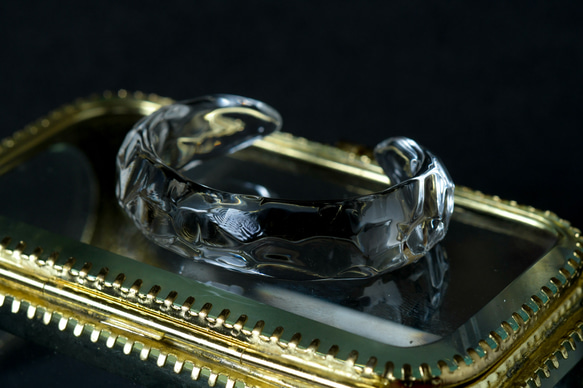 ガラス バングル “ice” Slim  (SS、S、Mサイズ)～溶けない氷シリーズ～ 5枚目の画像