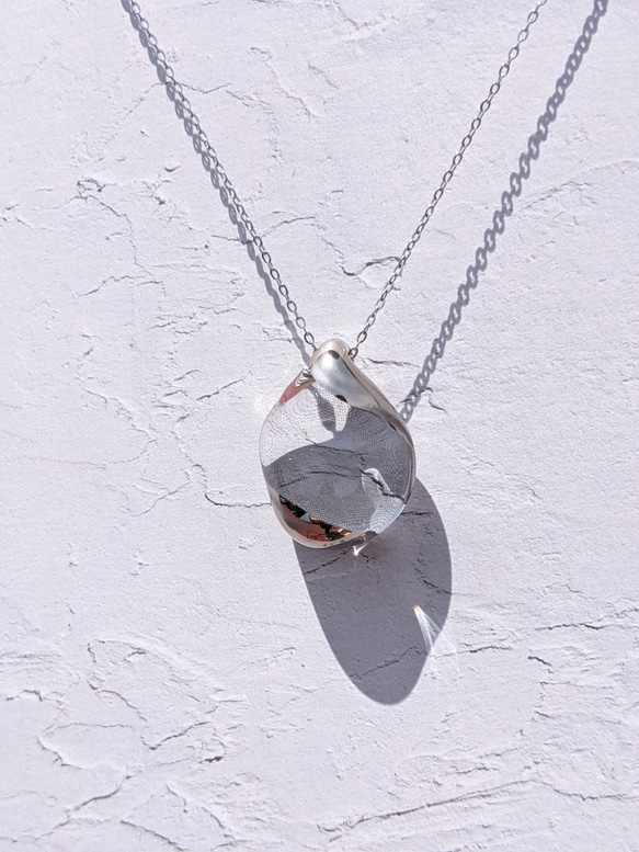 ロングネックレス Puddle -platinum-（アレルギー対応サージカルステンレス）～水たまり～ 3枚目の画像