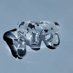 ガラス イヤーカフ “Melty” 溶けた氷 2枚目の画像