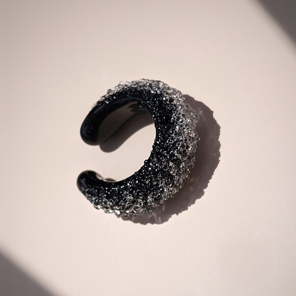 ガラスイヤーカフ "Sparkle"  -Black- 1枚目の画像