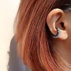 ガラスイヤーカフ "Sparkle"  -Black- 4枚目の画像