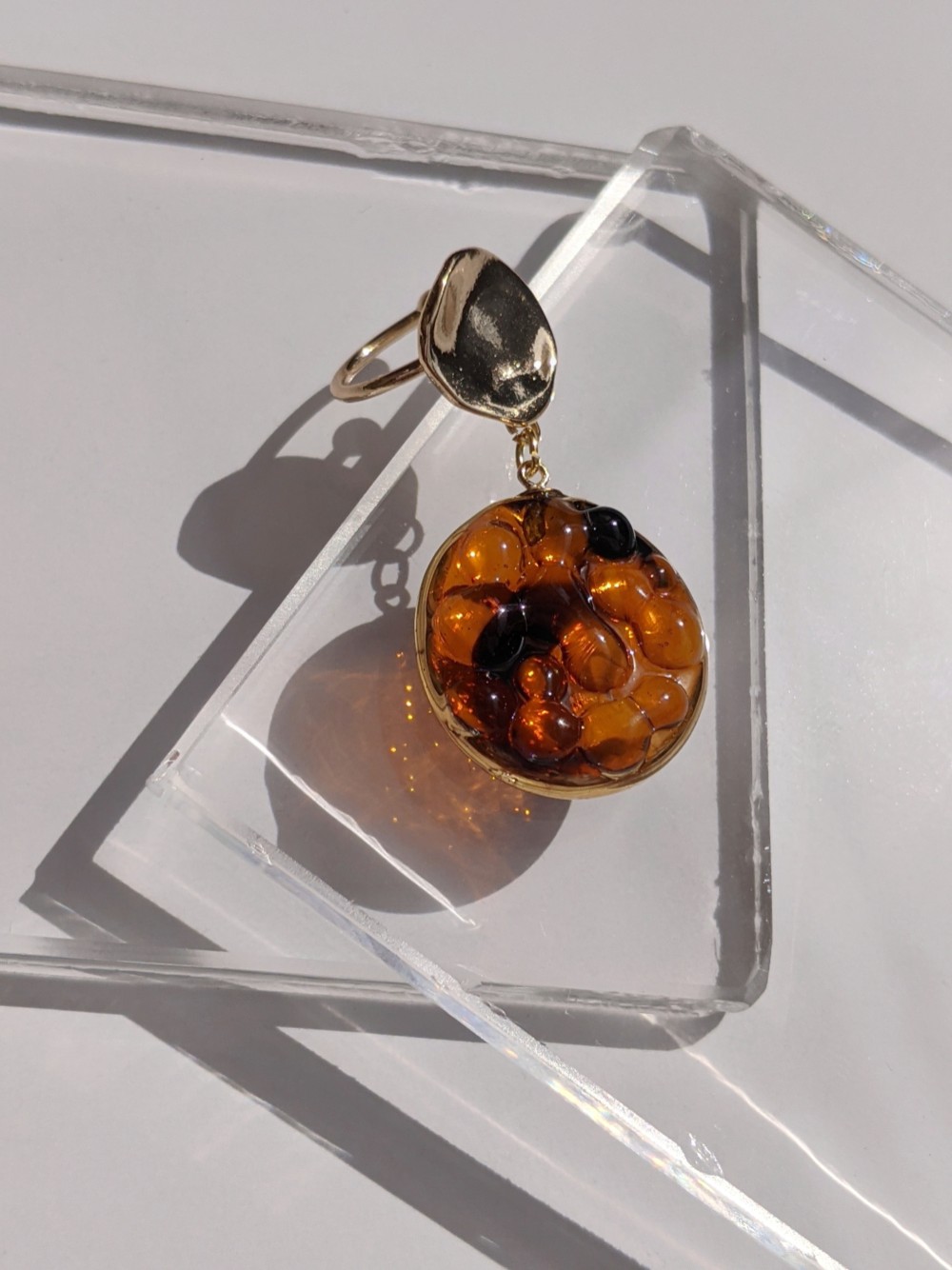 “Water Coin”イヤーカフ-ベッコウ-
