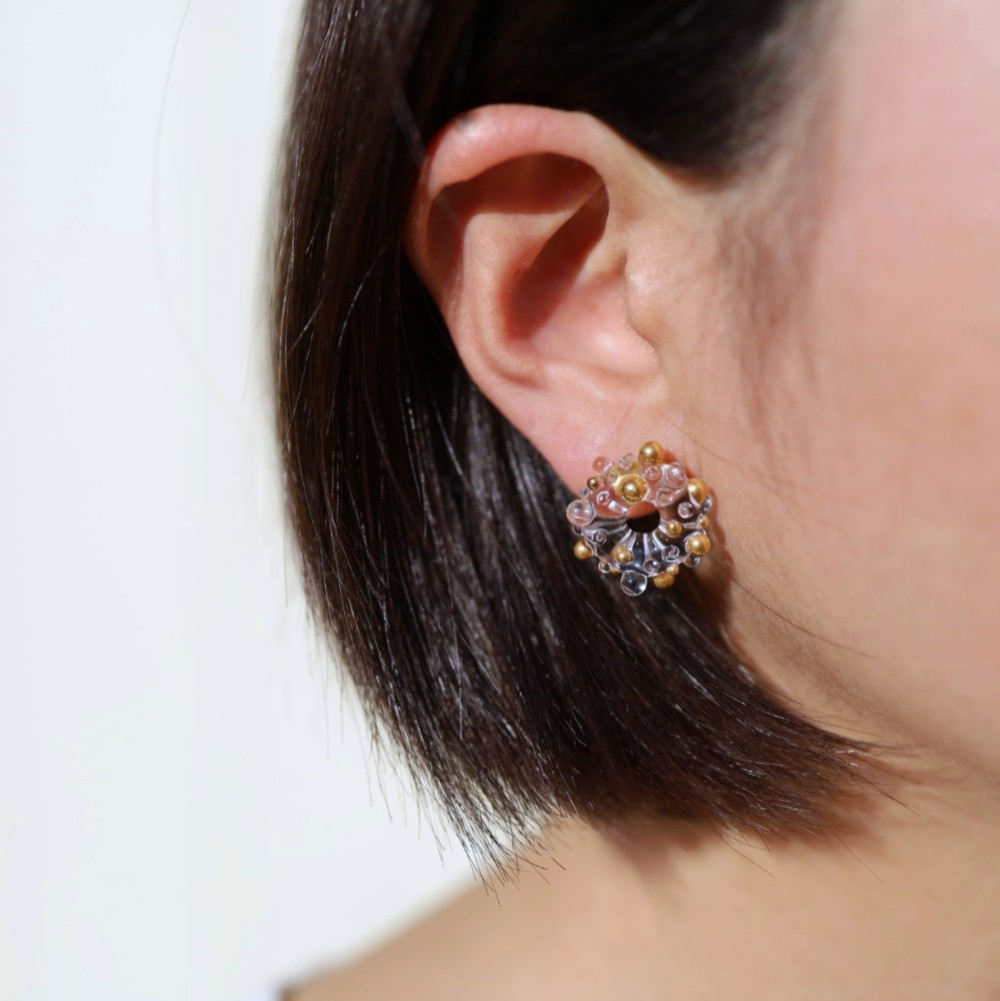 “Polka dot petit ”ピアス(イヤリング)-gold-金属アレルギー対応ガラスのピアス(イヤリング)