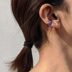 【送料無料】ガラスイヤーカフ “プレーン” -スミレ- 3枚目の画像