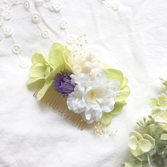 木香薔薇と紫陽花のヘアコーム＊ ウェディング  着物 結婚式 振り袖 プリザーブドフラワー 2枚目の画像