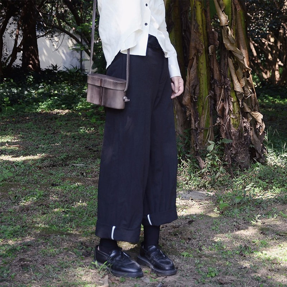 微闊腿卷邊褲|褲子|日本斜紋棉麻混紡|獨立品牌|Sora-58 第1張的照片
