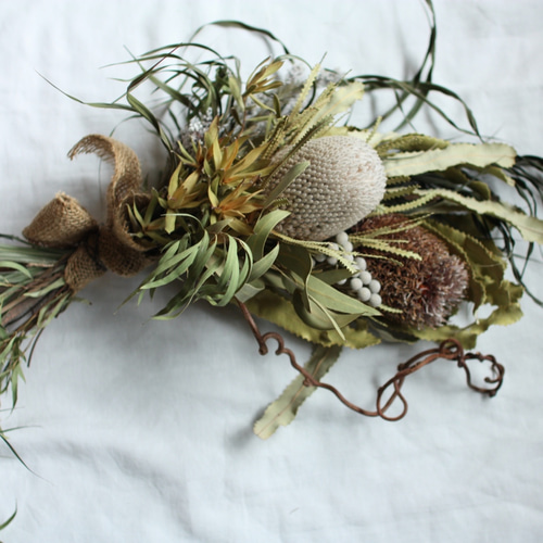 大きめドライフラワー変形スワッグ】バンクシアのオブジェ ドライ