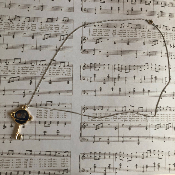 土星ネックレス 1枚目の画像