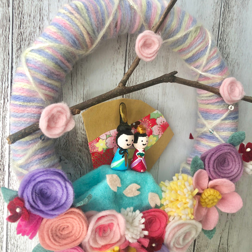 受注制作•完全手作り】フェルトの華やかお雛様リース 中 リース
