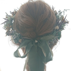 花かんむり < botanical green > 花嫁ヘッドパーツ・冠・ヘアアクセ 2枚目の画像