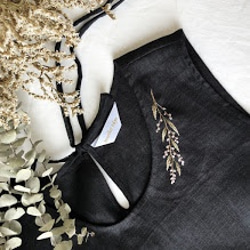 【Mサイズ リネン刺繍ノースリーブブラウス】Salvia Black 4枚目の画像