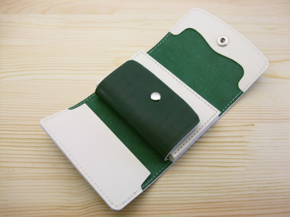 三つ折りコンパクト財布　本革　グリーン 3枚目の画像