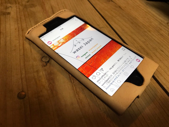 iPhone8,7,6S,6専用ケース ヌメ革 手縫い 2枚目の画像