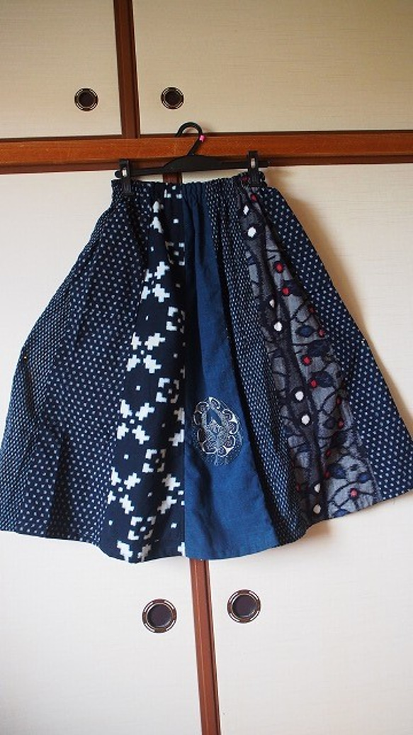◆古布・手織り藍染絣・12枚ハギ・二本ゴム・ロングスカート◆ 10枚目の画像