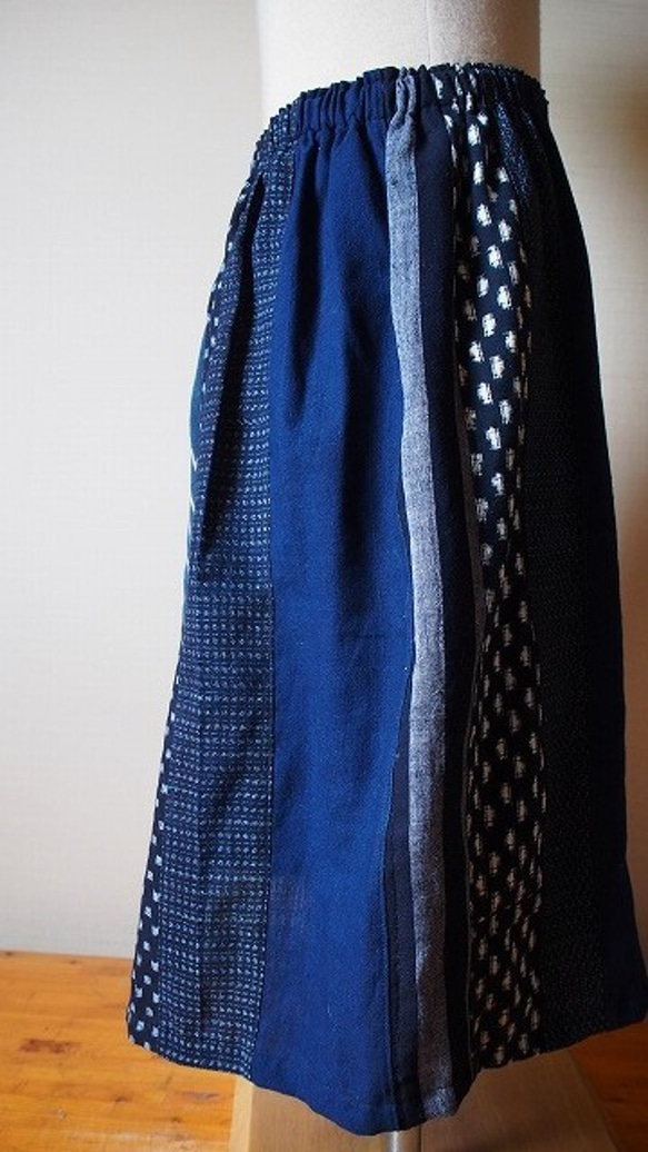 ◆古布藍染木綿絣色々な絣の組み合わせ・巻きスカート長さ61ｃｍ 7枚目の画像