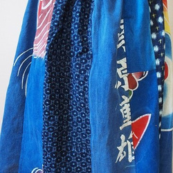 ◆古布藍染木綿絣色々な絣・旗の組み合わせ・巻きスカート長さ60ｃｍ　 1枚目の画像