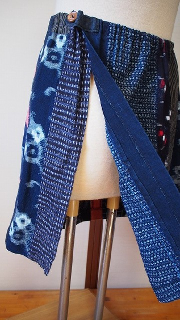 ◆古布藍染木綿絣色々な絣の組み合わせ・巻きスカート長さ50ｃｍ　① 5枚目の画像