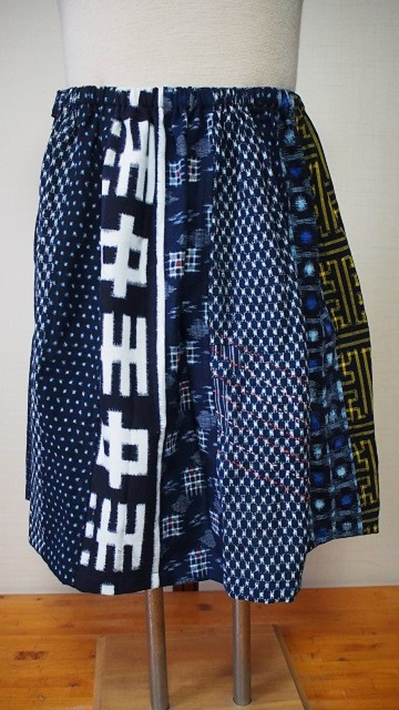 ◆古布藍染木綿絣色々な絣の組み合わせ・巻きスカート長さ50ｃｍ　① 5枚目の画像